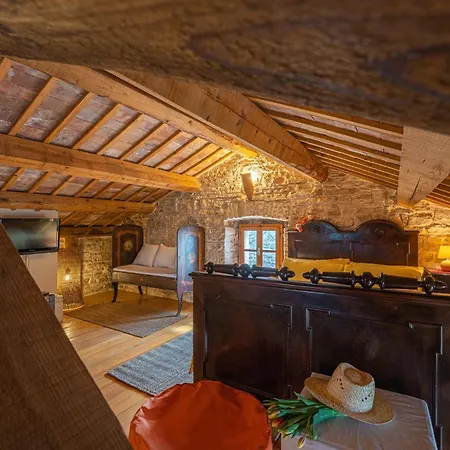 In Kranjcici - Haus Fuer 5-6 Personen * Svetvinčenat