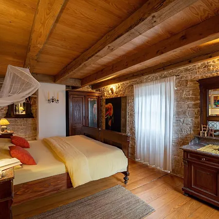 Hébergement de vacances In Kranjcici - Haus Fuer 5-6 Personen Svetvinčenat