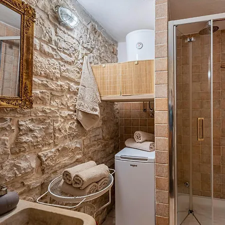 In Kranjcici - Haus Fuer 5-6 Personen * Svetvinčenat