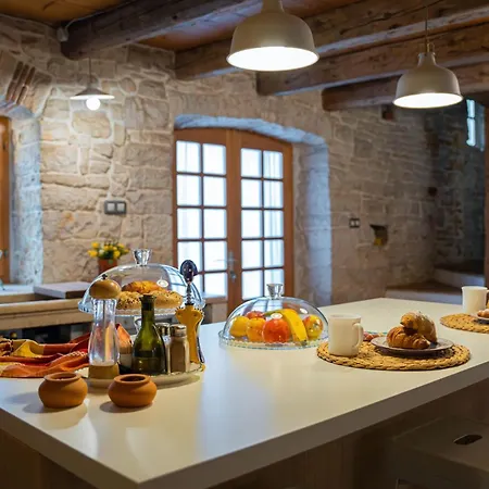 In Kranjcici - Haus Fuer 5-6 Personen Hébergement de vacances